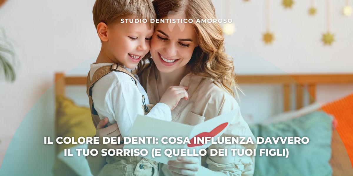 Mamma e figlio che sorridono